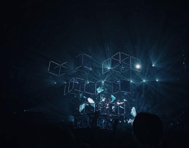 ابتكار و اضاءه